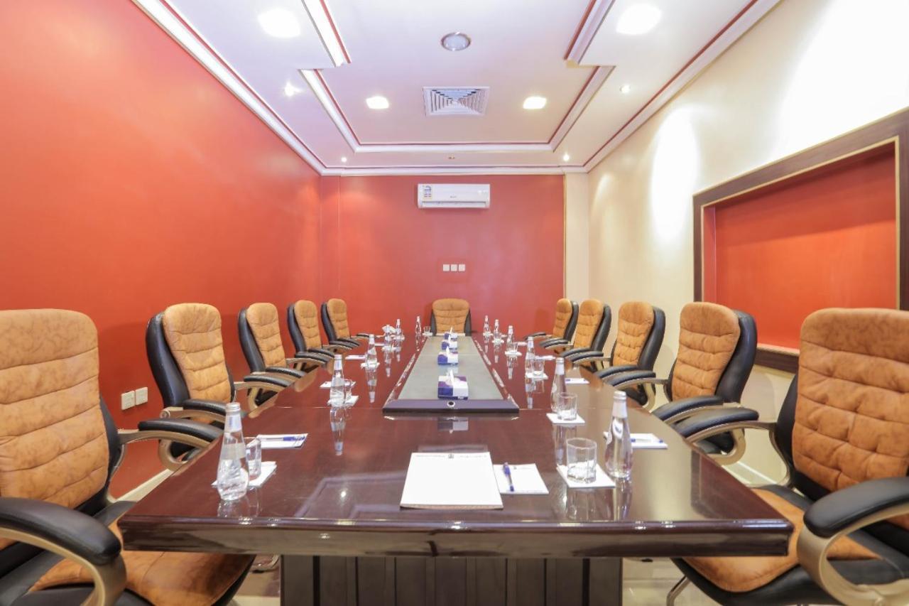 Al Mansour Grand Hotel Hafar Al-Batin Bagian luar foto