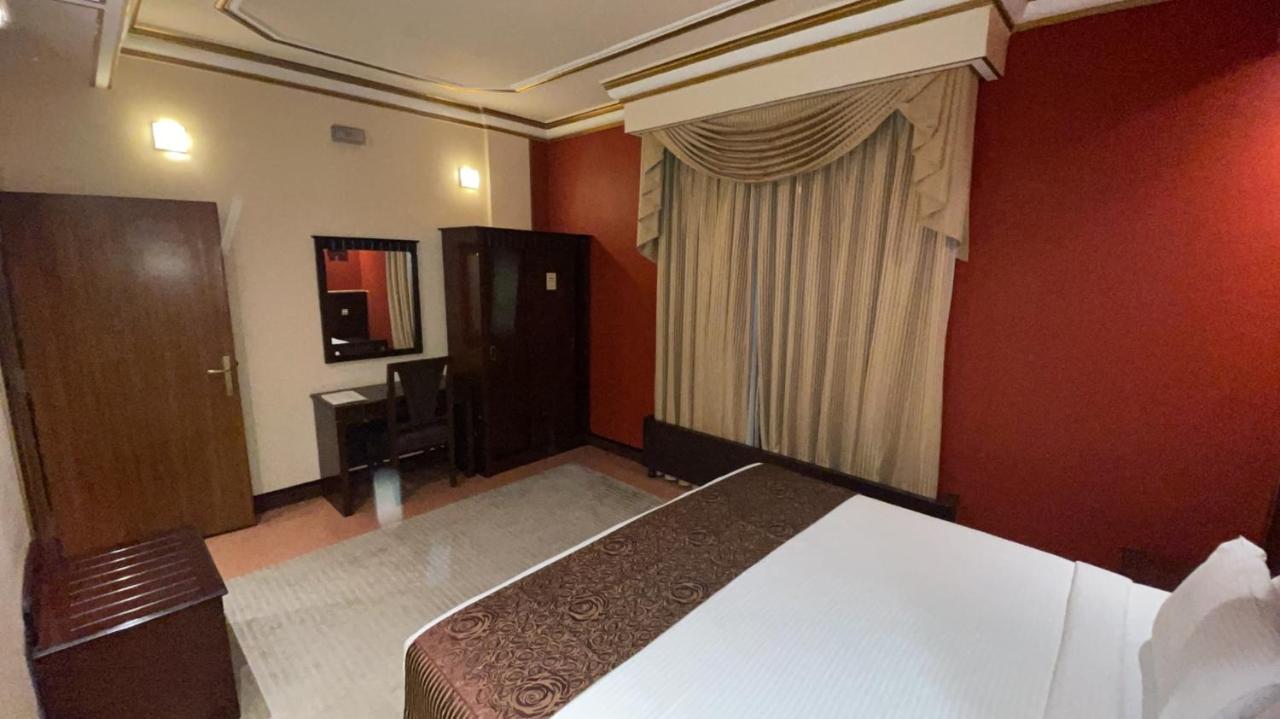 Al Mansour Grand Hotel Hafar Al-Batin Bagian luar foto