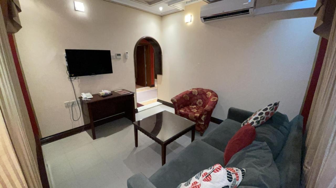Al Mansour Grand Hotel Hafar Al-Batin Bagian luar foto